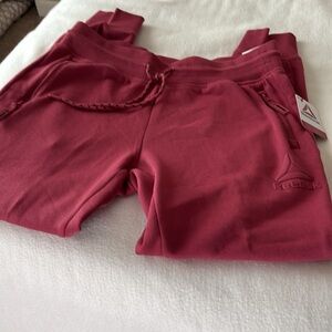 Graphic jogger,  size S/CH/P,  EARTH RED NWT Petite